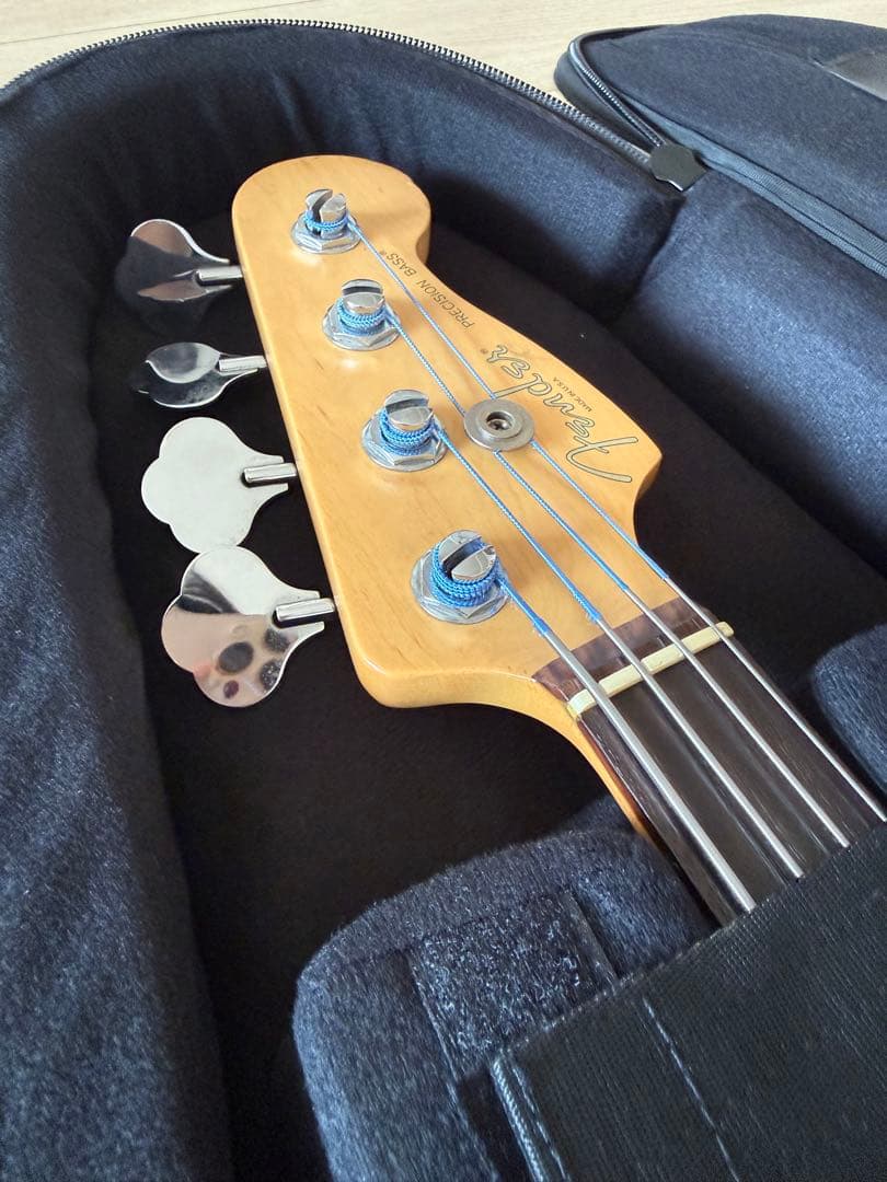 最終値下 Fender USA プレベ ケース付き 純正レア95年 現行品 - メルカリ