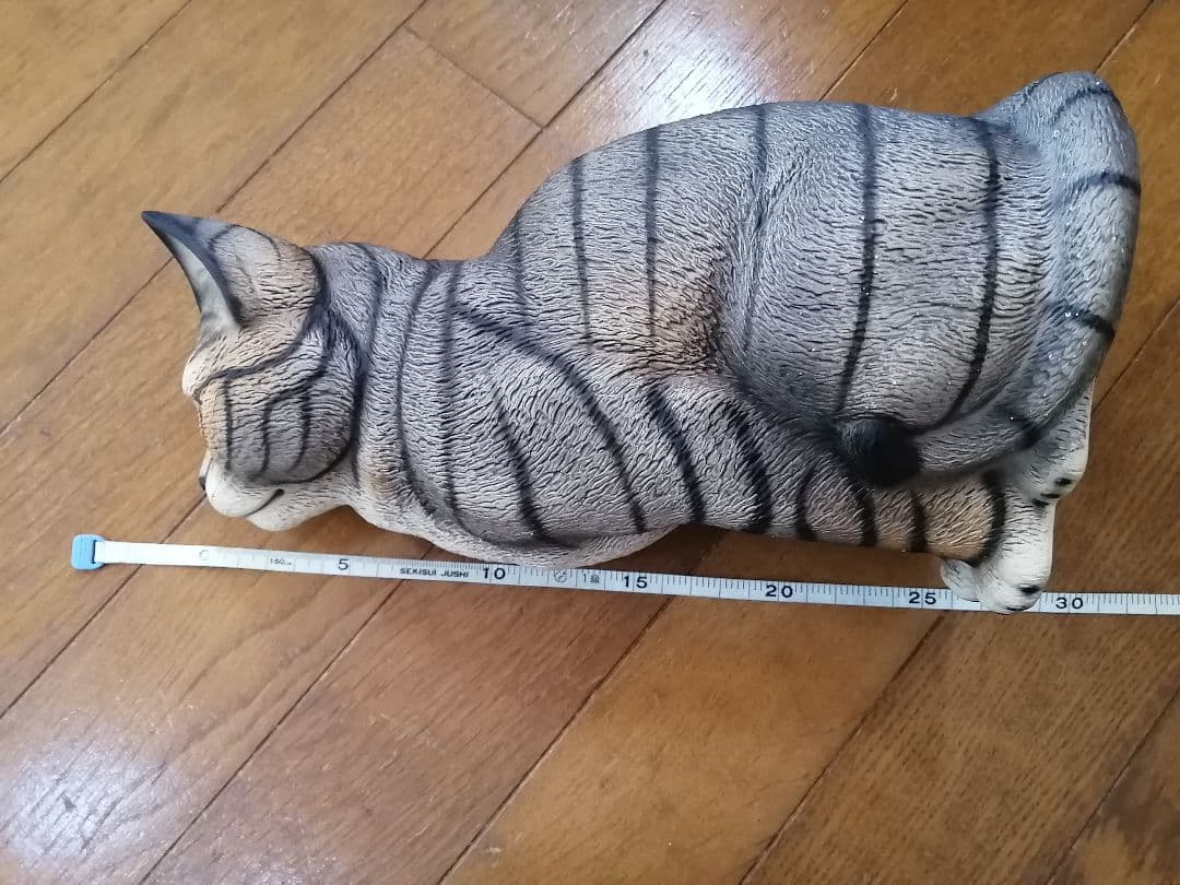 イタリア製ドマン 猫の置物 希少レア DEMAIN HK 見上げる猫 - メルカリ