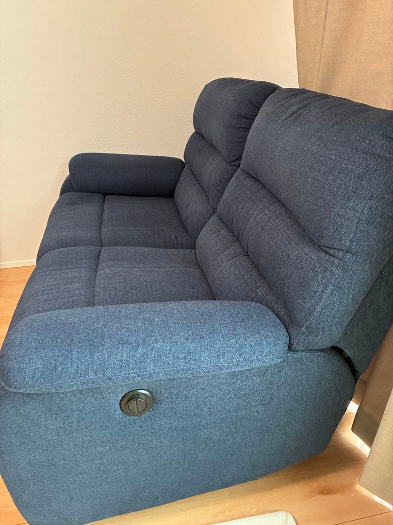 ニトリ　自動リクライニング2人掛けソファ ネイビー