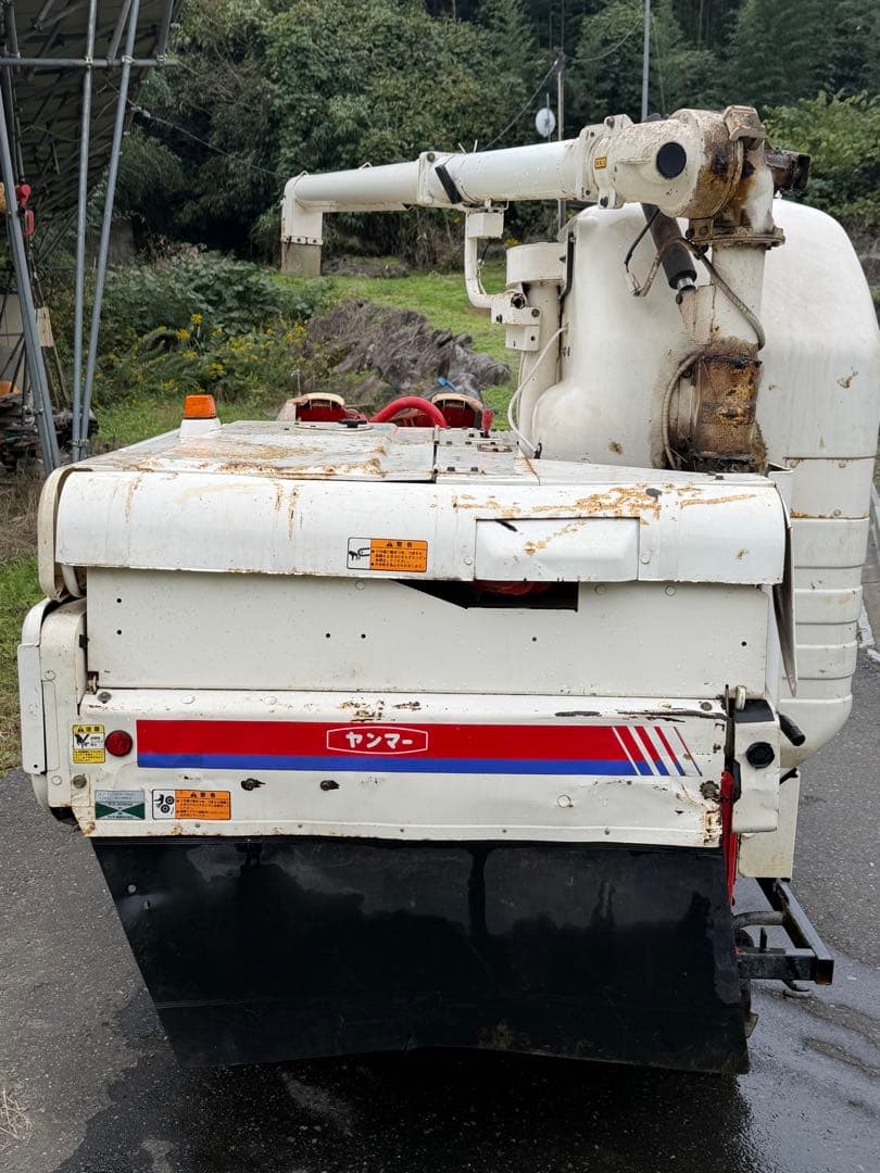 ヤンマー コンバイン稲刈り機 E e-4 赤/白