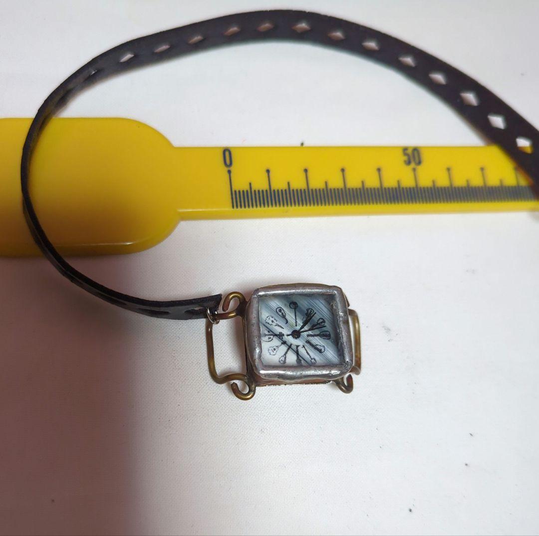 文字盤がおしやれなスクエアケースブレスレットウォッチ