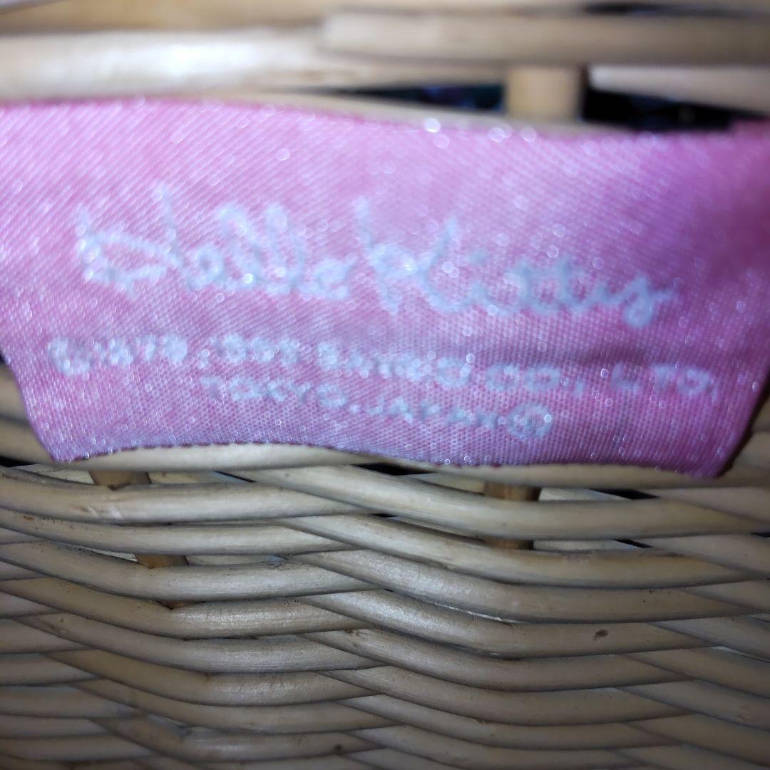 急に値下げ平成レトロ恐らく1999年ハローキティ籐カゴ当時3万弱かなり