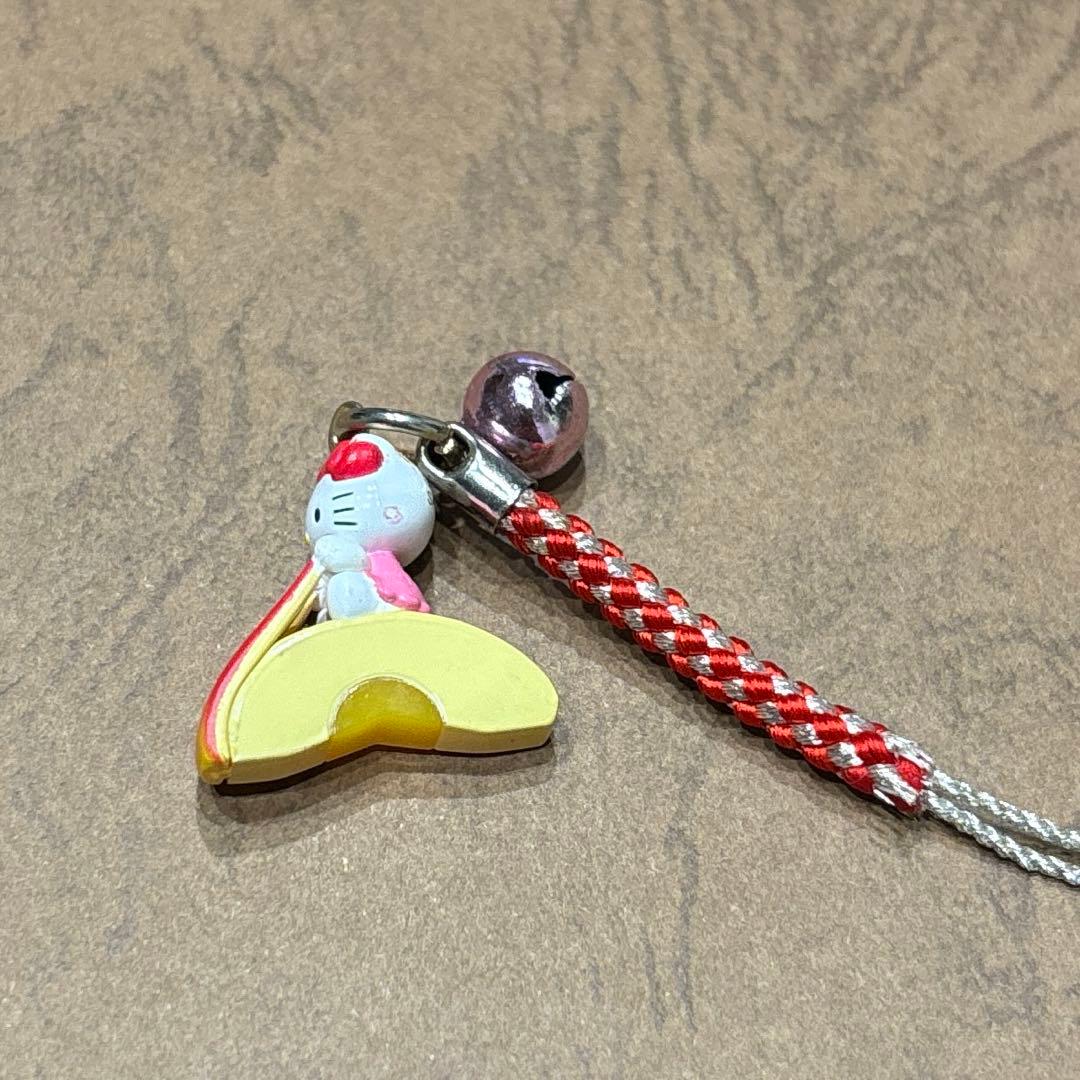 ハローキティストラップ（リンゴ） - メルカリ