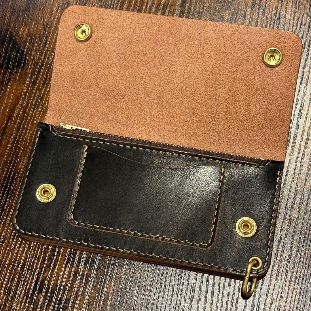 栃木レザー トラッカーウォレット 茶芯ブラック - メルカリ