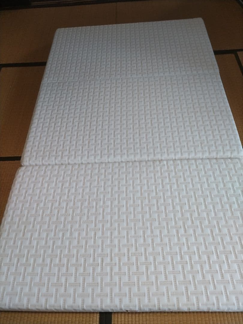 【西川】アフィット 三つ折りマットレス セミダブル＆シーツカバー 2セット