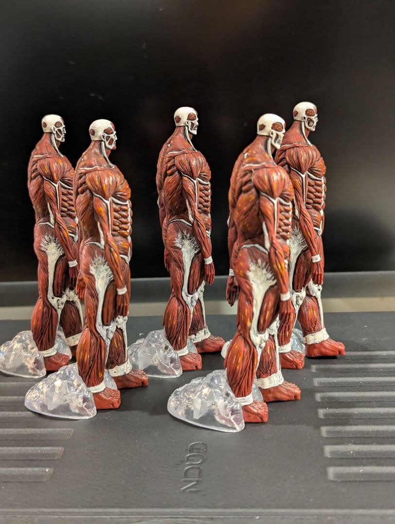 進撃の巨人　地ならしフィギュア5種セット　リペイント