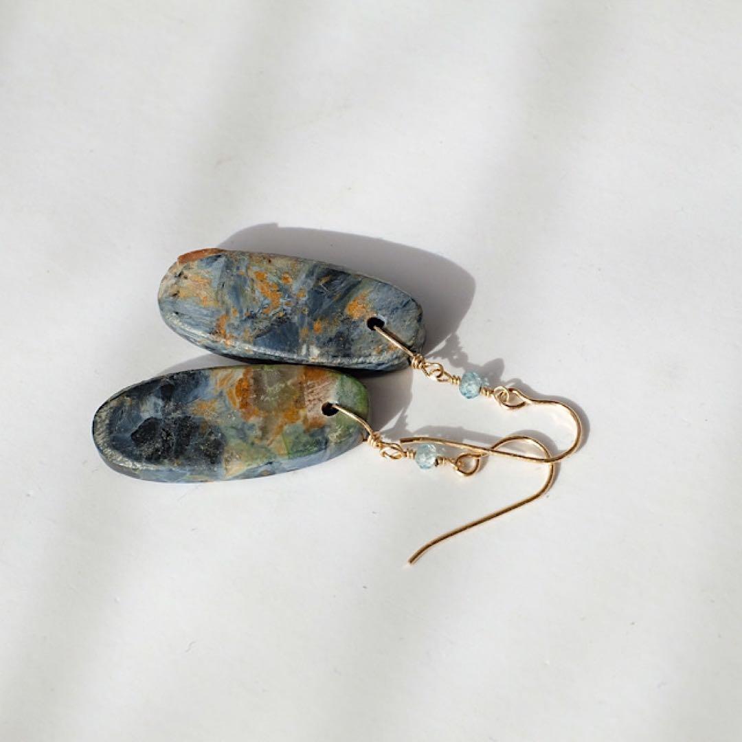 ぷしゅ♦︎14kgfピーターサイト・ブルージルコンイヤリング