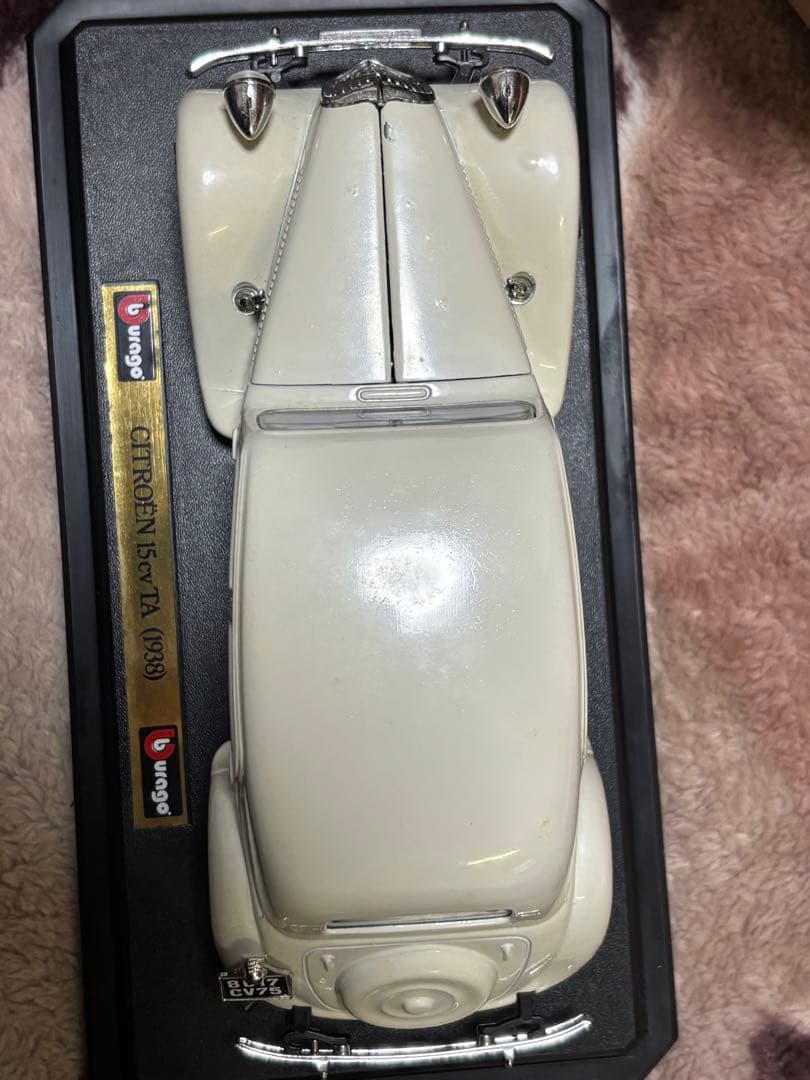 ブラーゴ社シトロエン15cv TAダイキャストメタルモデル 1/24