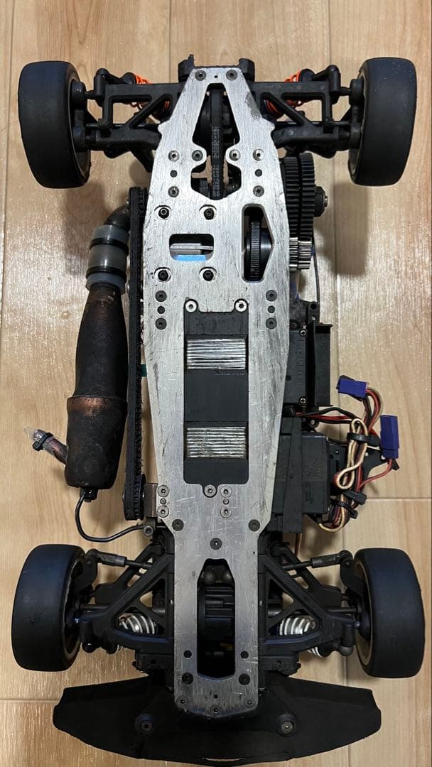 京商1/10GP V-One RRR 4WD ゴムタイヤ仕様