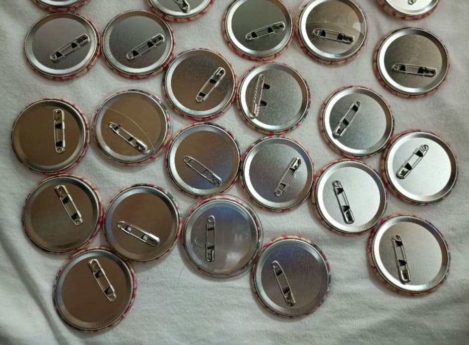 すとぷり　莉犬　缶バッチ　2022　spring 等身