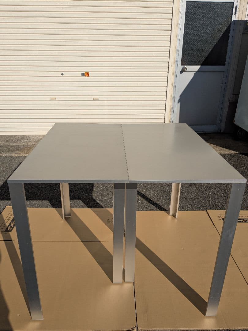 カッシーナ アルミ テーブル 1台 ①