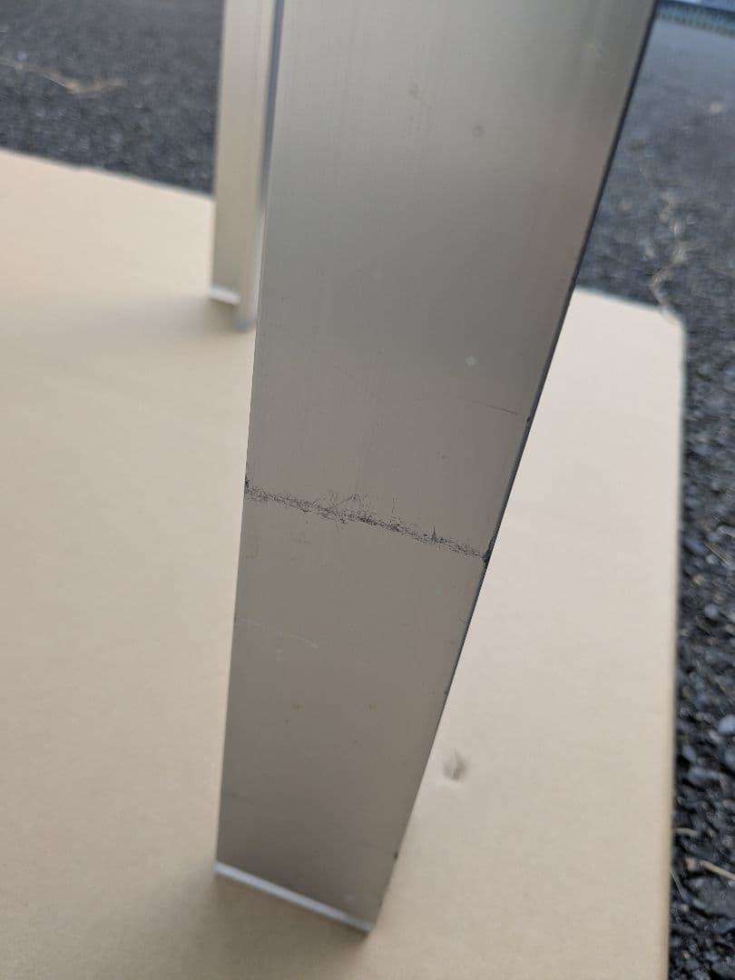 カッシーナ アルミ テーブル 1台 ①