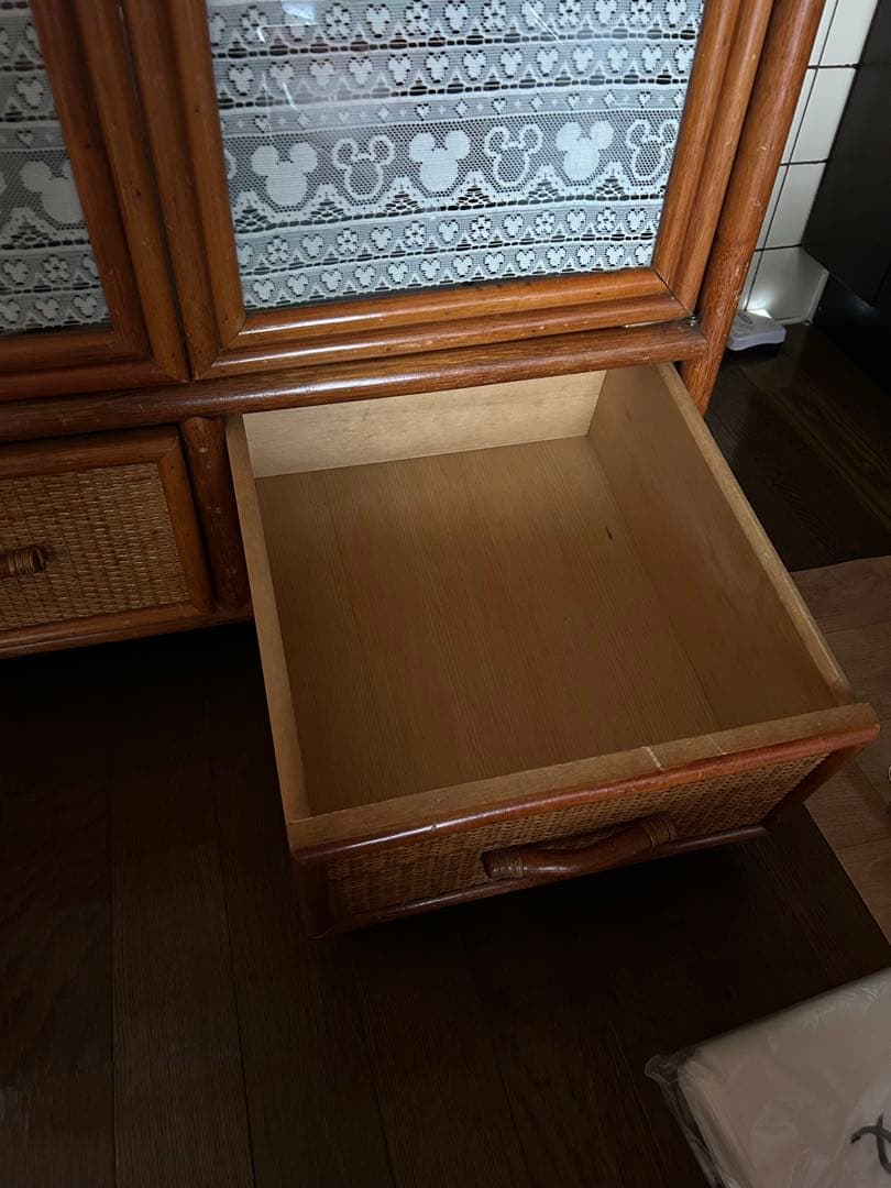 ラタン　ヴィンテージ　アンティーク　木製　食器棚