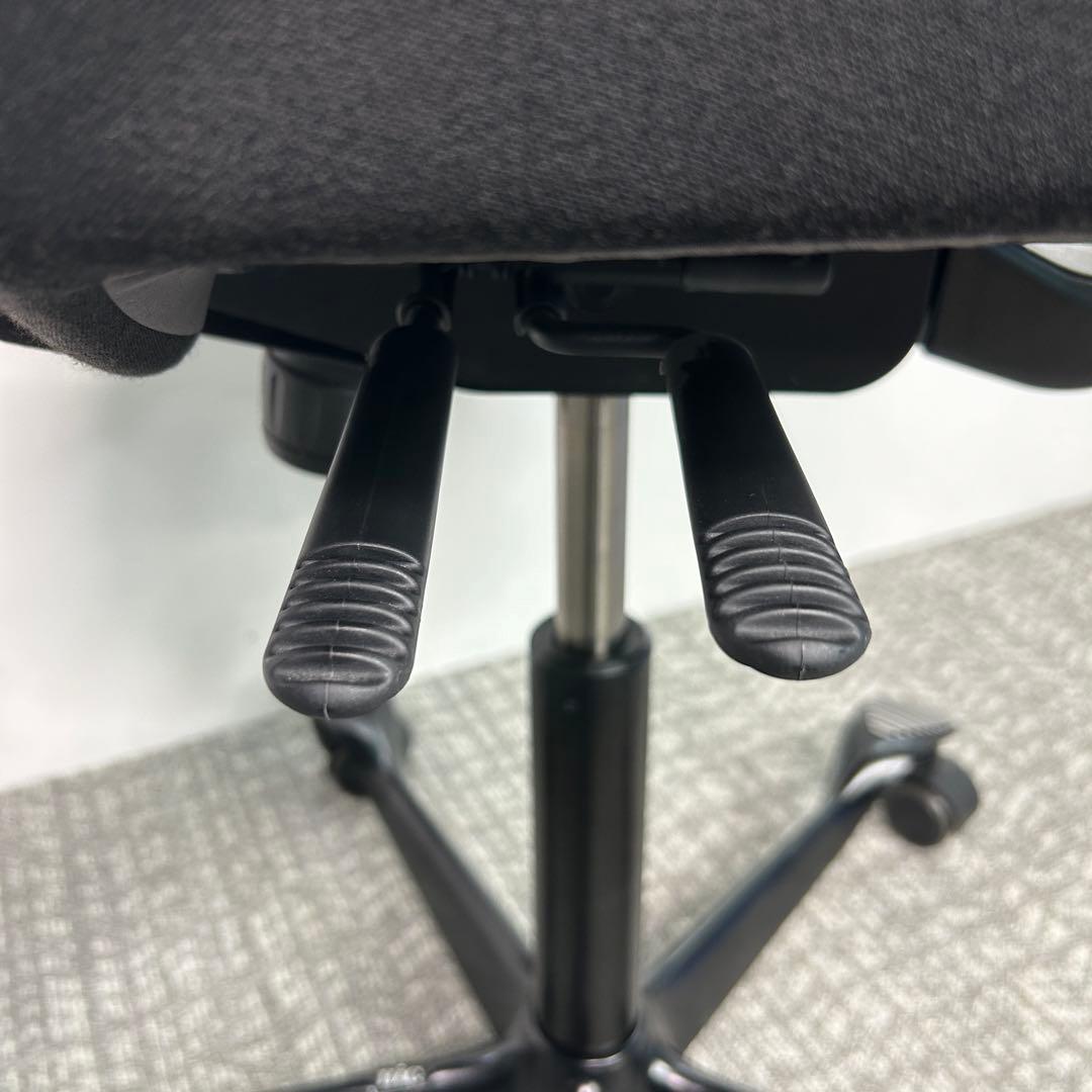 【C】オフィスチェア HAG Capisco ホーグ カピスコ 布張 　ブラック