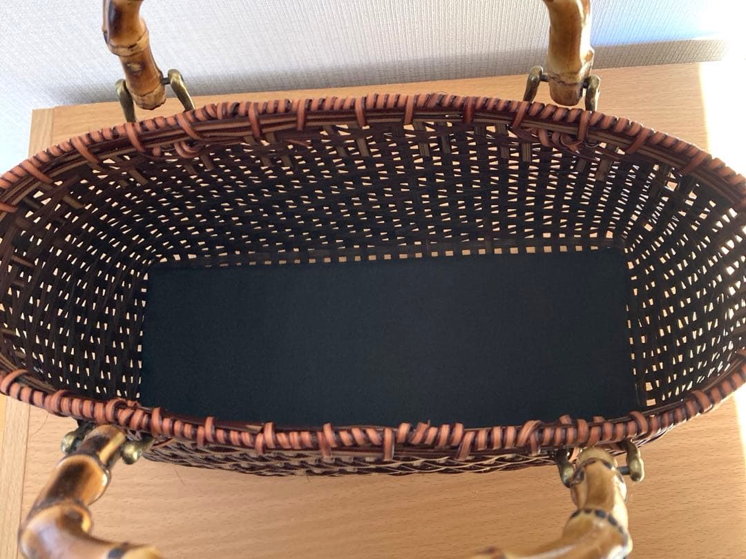 籐かごバッグ 編み込みデザイン
