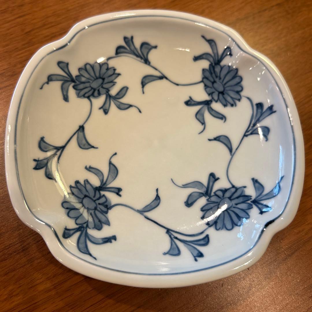 有田焼　源右衛門窯　銘々皿　染付菊唐草　和皿
