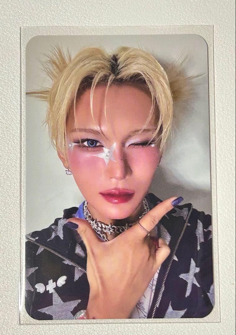 在庫ラスト XLOV RisingStar ヒョン トレカ - メルカリ