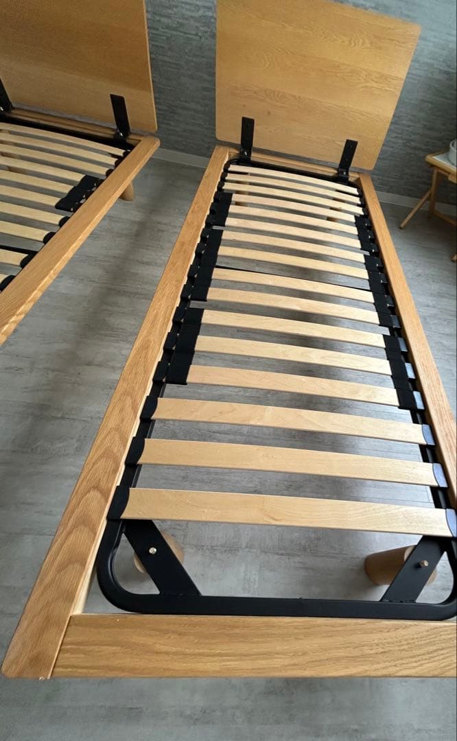 無印良品　ベッドフレーム　スモールシングル　オーク材　②