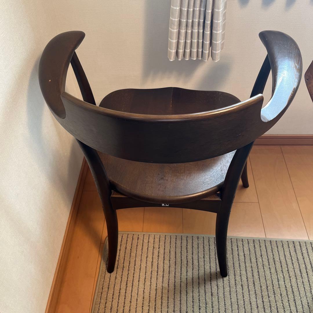 さま！ボウバックアームチェア　ブラウン