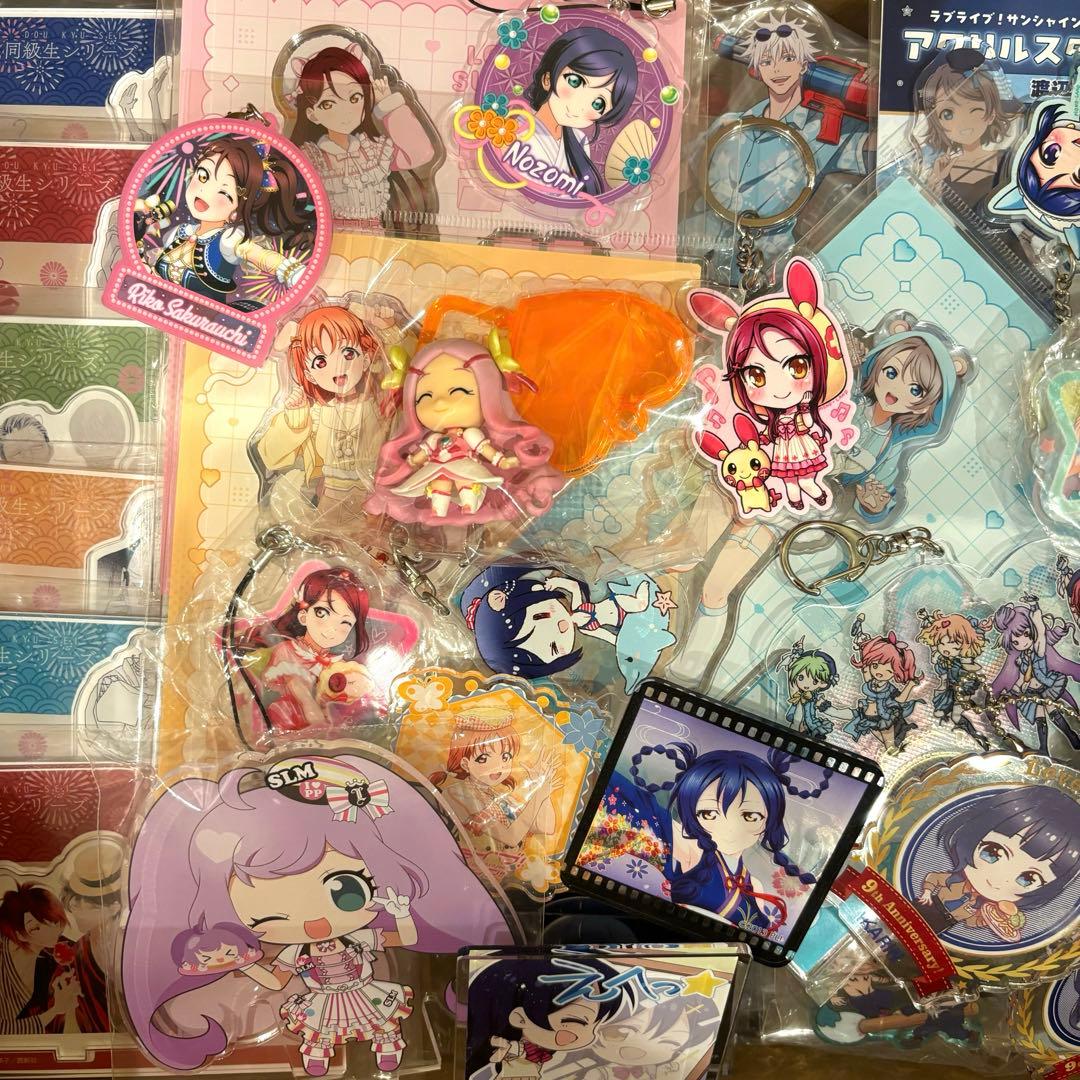 鬼滅の刃 ワンピース ラブライブ！アニメグッズ まとめ売り 大量 1500