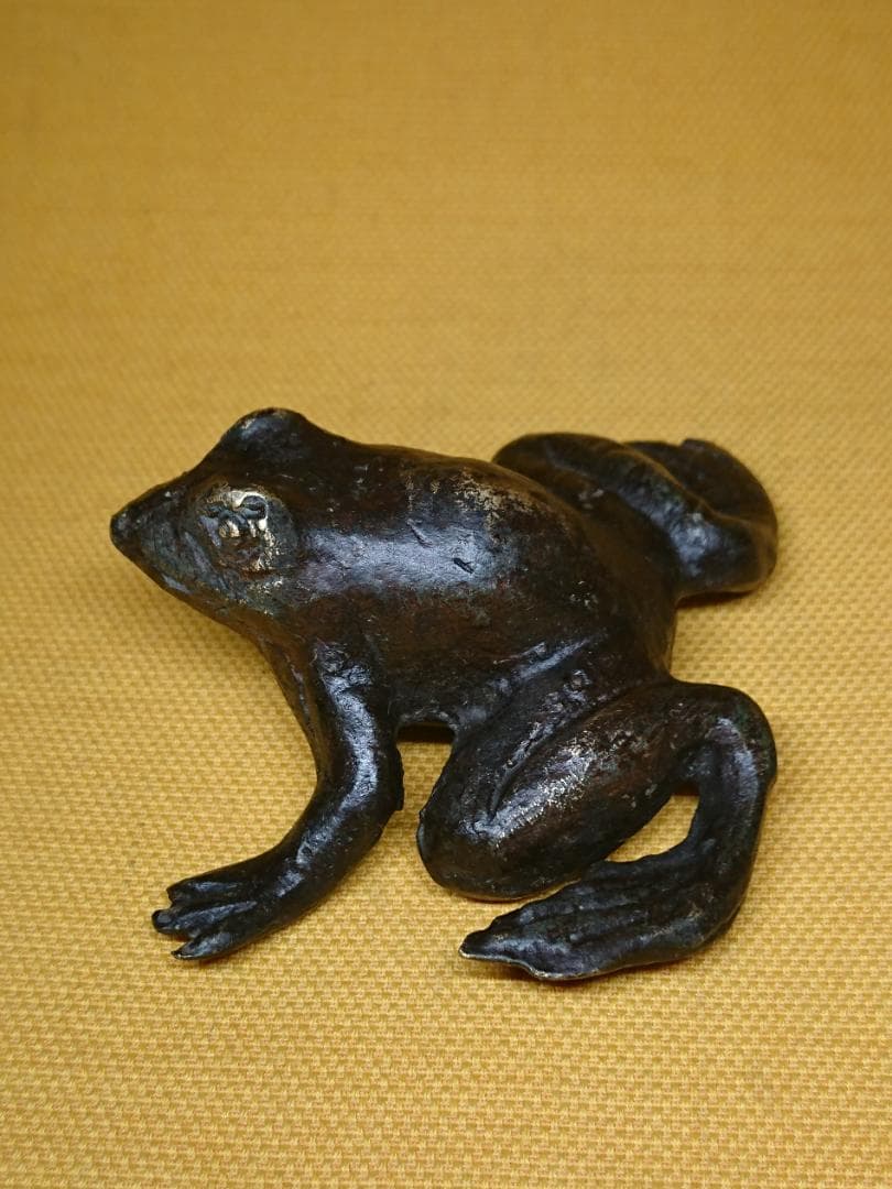 カエル　蛙　銅製　ブロンズ像　骨董　置物　インテリア　工芸品　美術品　A3392