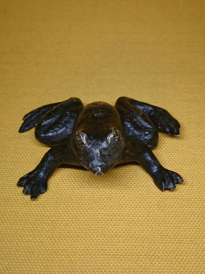 カエル　蛙　銅製　ブロンズ像　骨董　置物　インテリア　工芸品　美術品　A3392