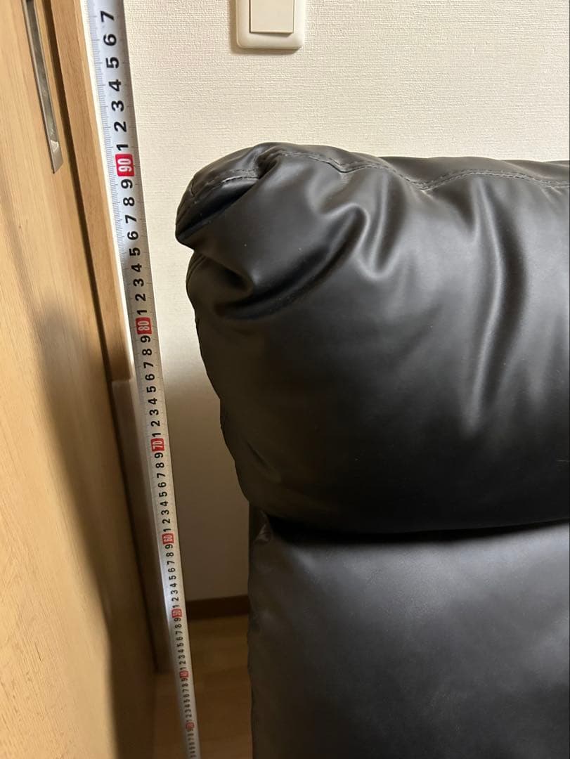 黒のソファ 幾何学模様カバー・クッション付き - メルカリ