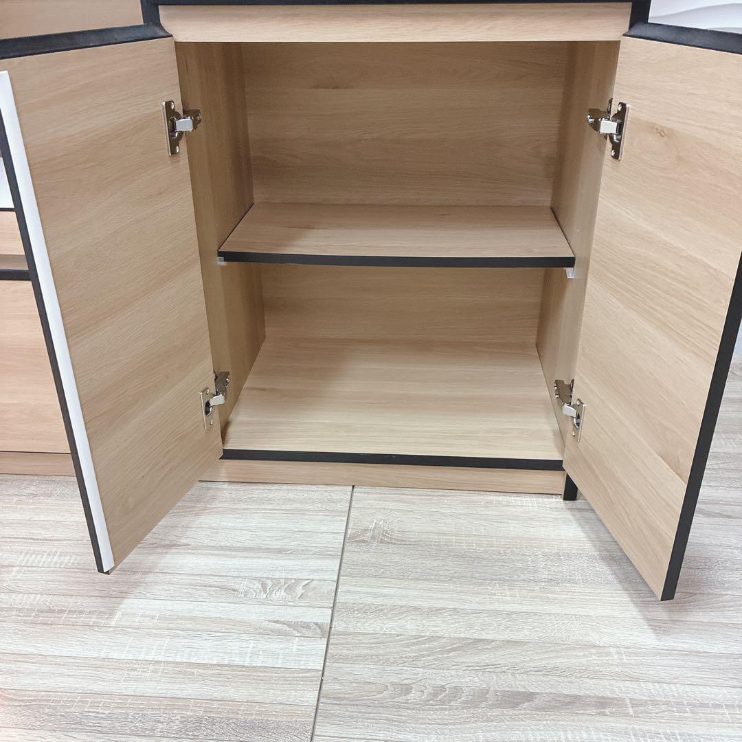 ◇大阪府 神戸市 配達料無料！◇美品！◇土井インテリヤ◇食器棚◇キッチンボード◇