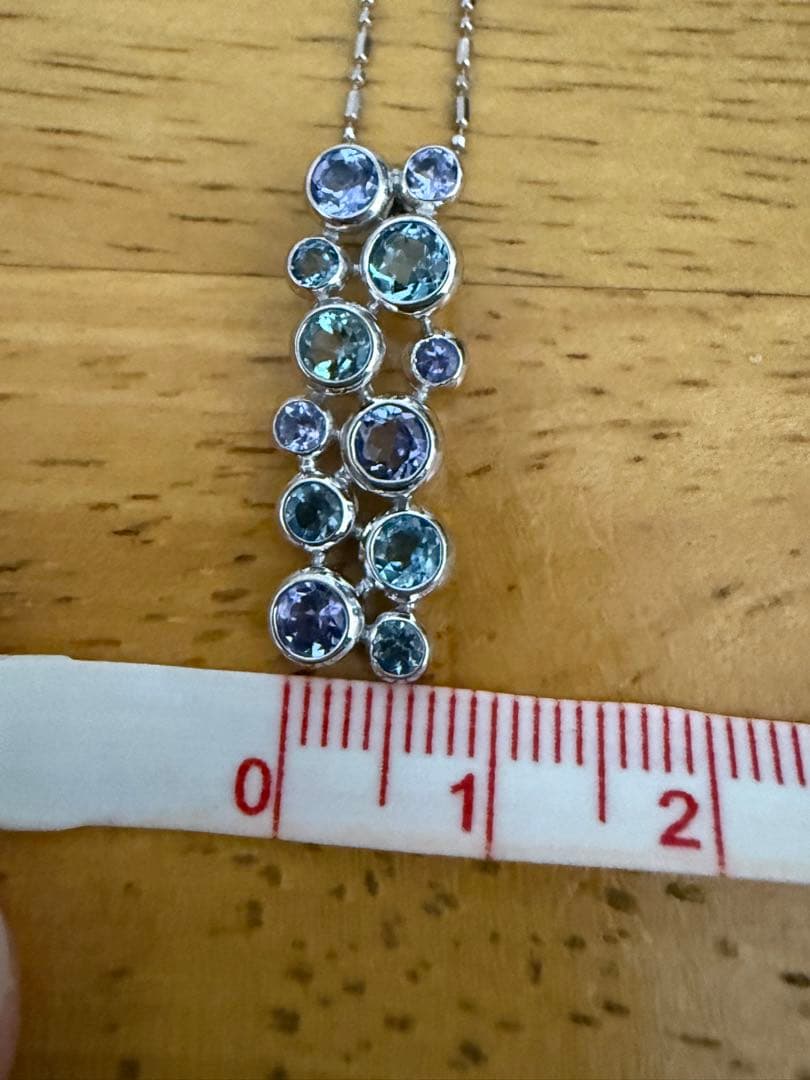 売り切り特価❣️k18 WG アクアマリン　タンザナイト入りネックレス