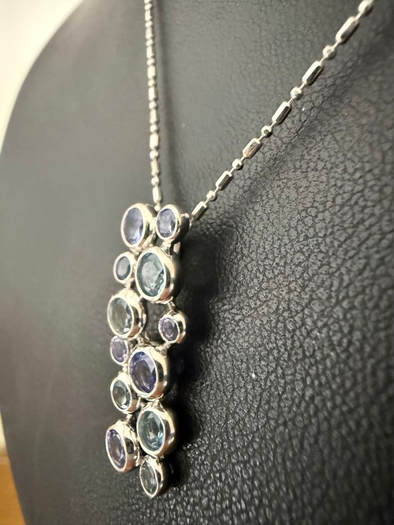 売り切り特価❣️k18 WG アクアマリン　タンザナイト入りネックレス