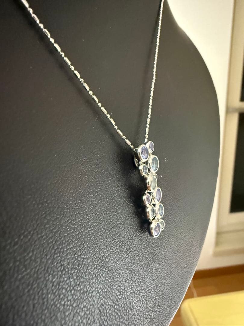 売り切り特価❣️k18 WG アクアマリン　タンザナイト入りネックレス