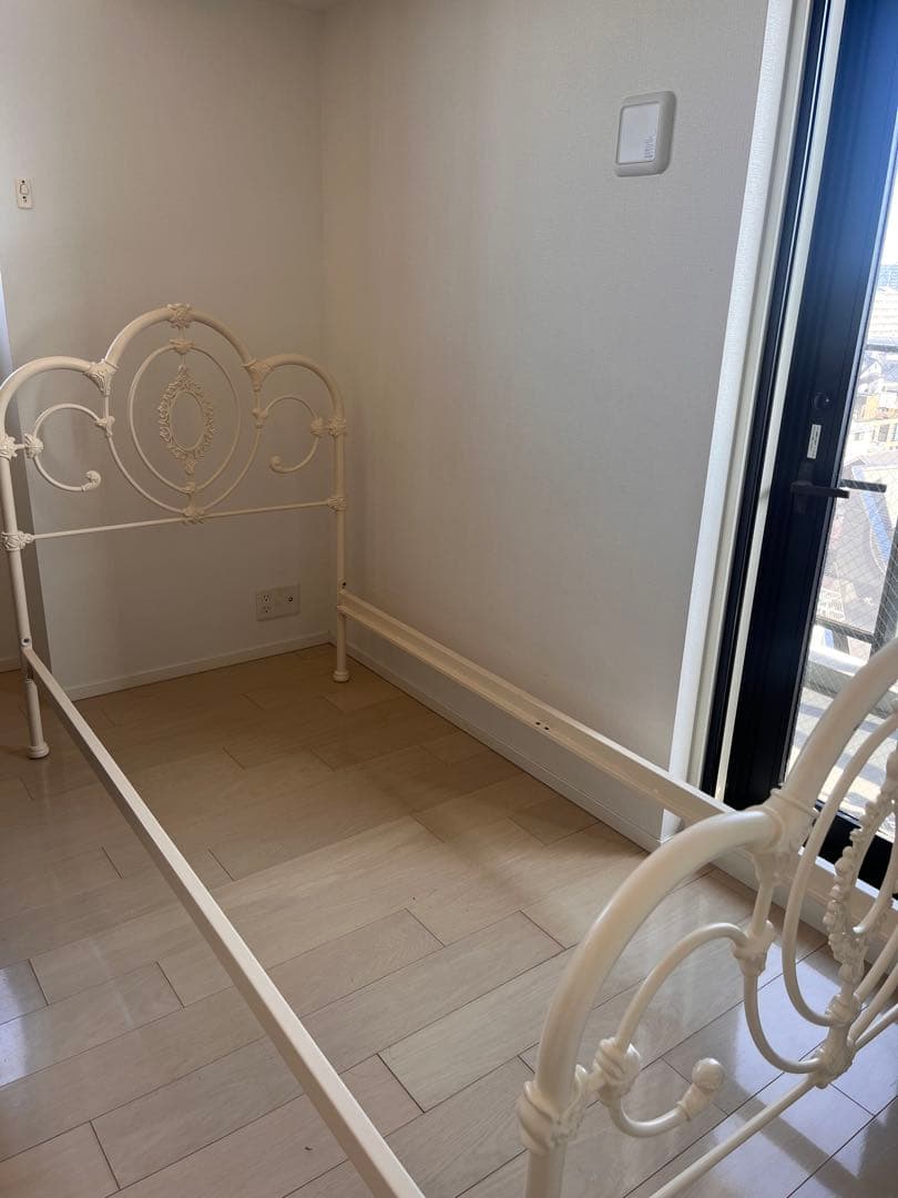 ローラアシュレイ サマセット シングルベッドフレーム アイボリー