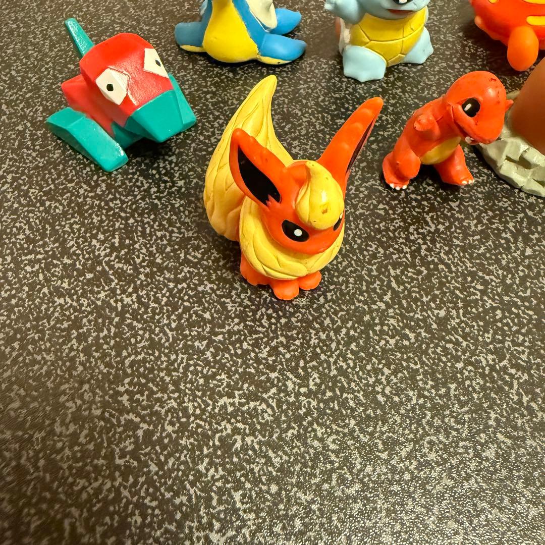 ポケモンフィギュア 10体 - メルカリ