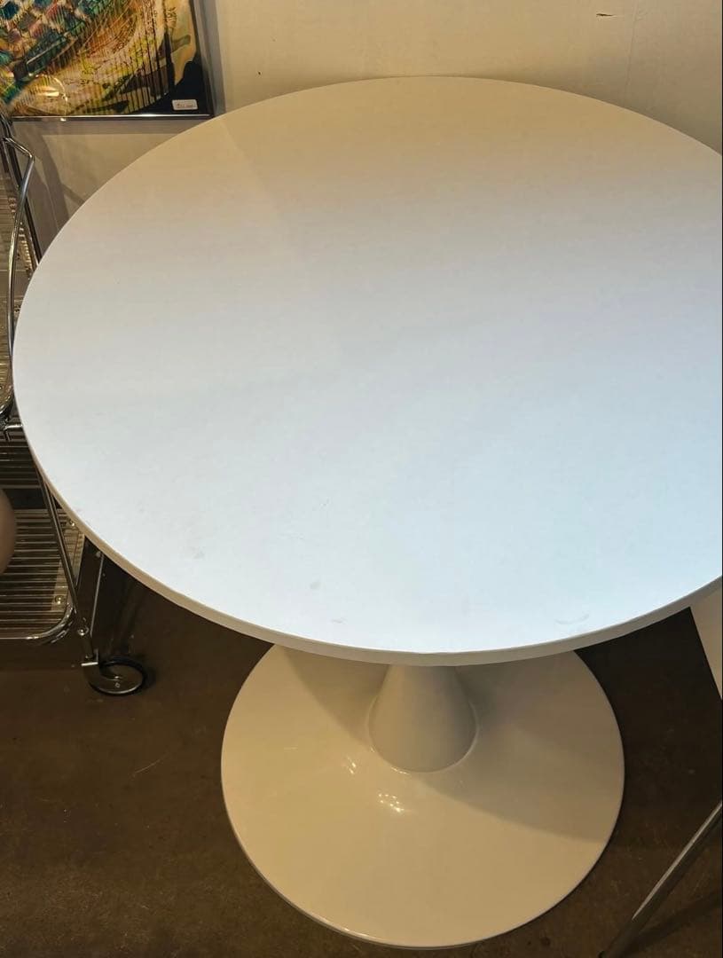 ホワイトラウンドカフェテーブル【monoroom町田】