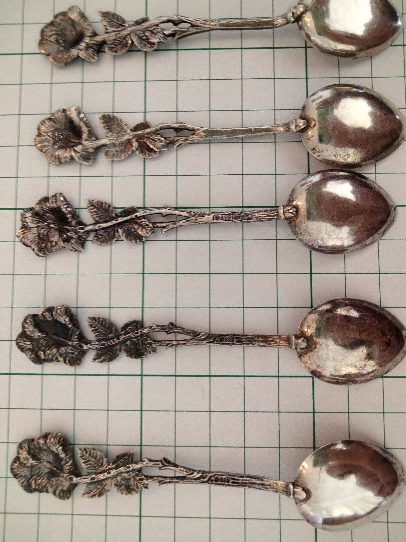 最終価格。ヒルデスハイムの薔薇デザートスプーン、ティースプーン