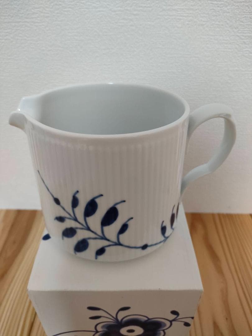 【新品未使用】ロイヤルコペンハーゲン ブルーフルーテッド メガ ジャグ 0.6L