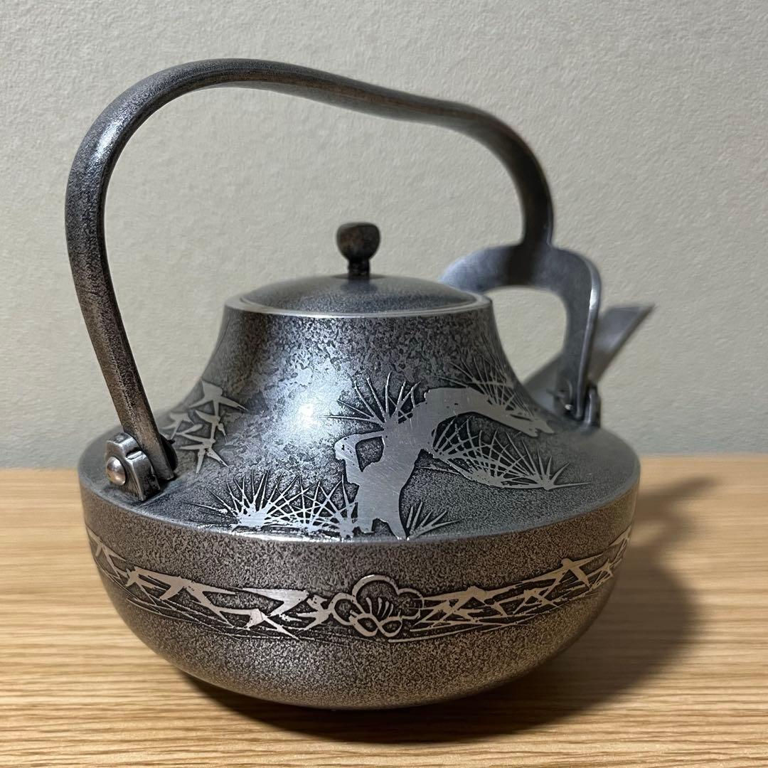 銚子(屠蘇器)　錫　レトロ　蔵出し　年代物　松模様 お正月　酒器