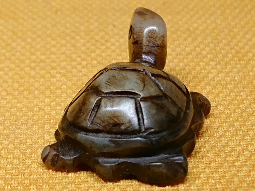 根付　古玉　古玩　亀　オブジェ　置物　インテリア　工芸品　美術品　A1143