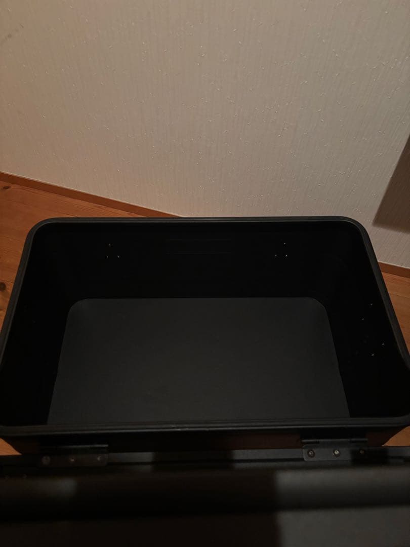 アルミコンテナ　SOMABITO AL BOX 脚なし　スタッキング可能