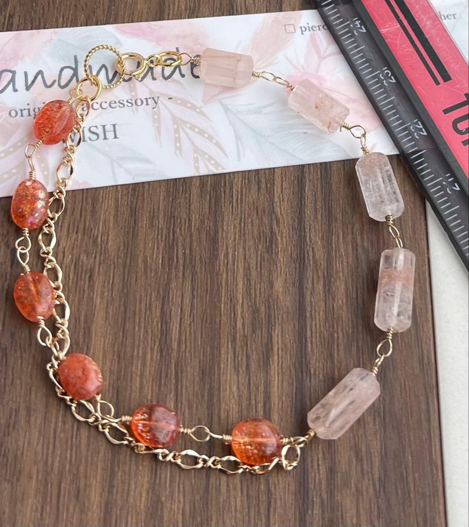 キラキラサンストーンとマニカラン水晶のアシンメトリーブレスレット14kgf