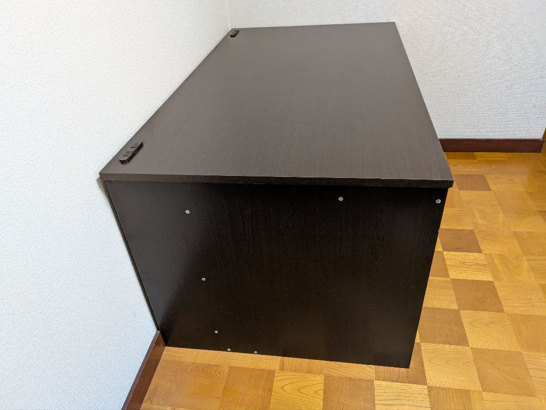 ダークブラウンデスク オープンシェルフ付き