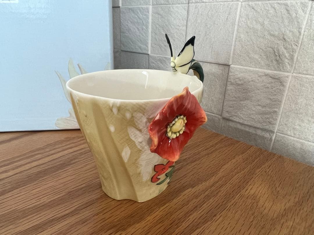 フランツコレクション ゴッホミュージアムコ ポピーと蝶 カップ