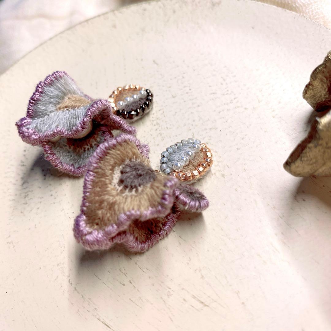 129.*petal flame*ミナペルホネン⚮̈ ピアス/イヤリング*