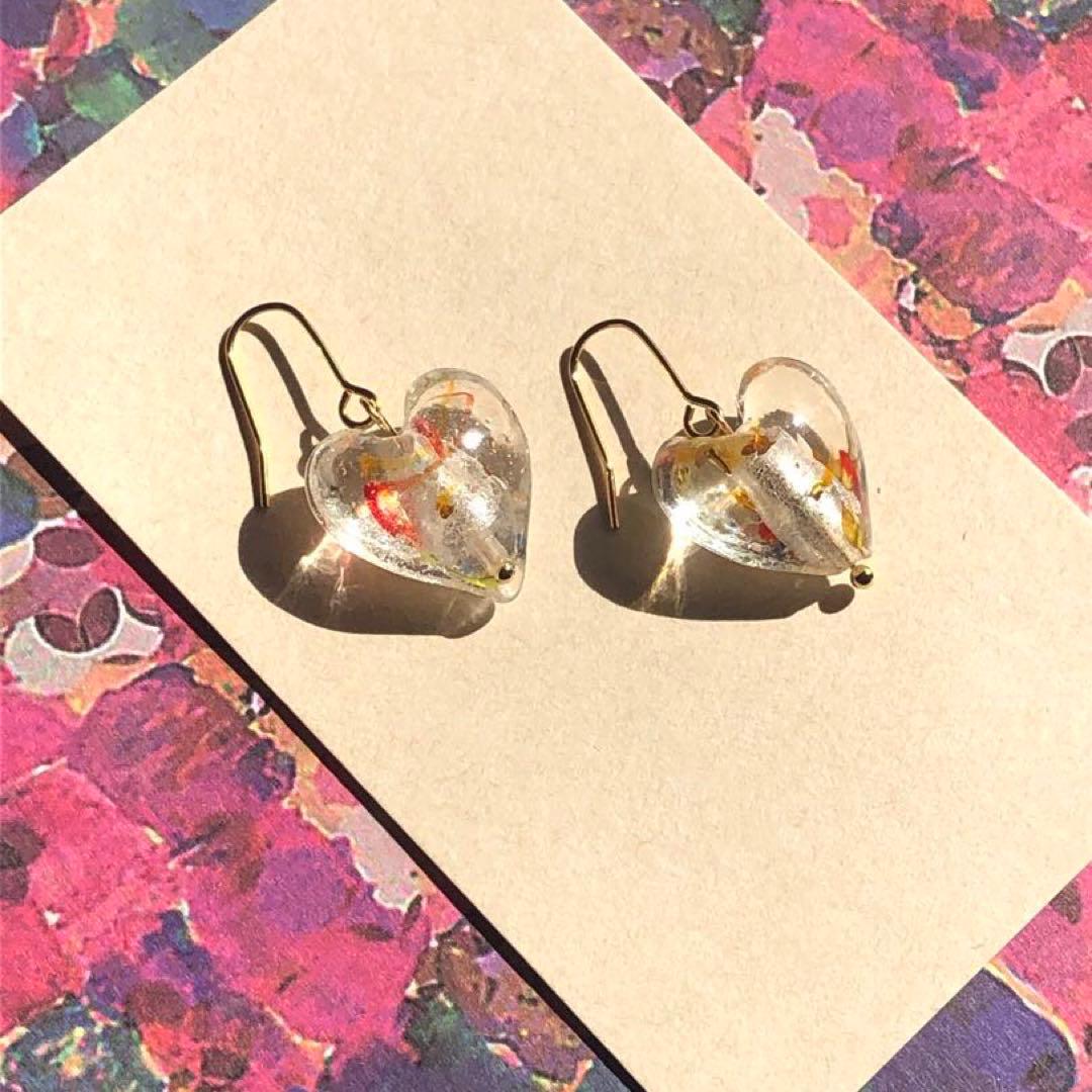 【687】ハンドメイド ガラスビーズ ハート シンプル ピアス イヤリング