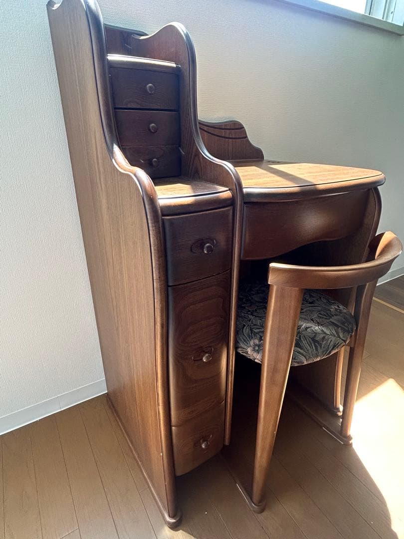 レトロ木製ドレッサー・鏡台・椅子　アンティーク調