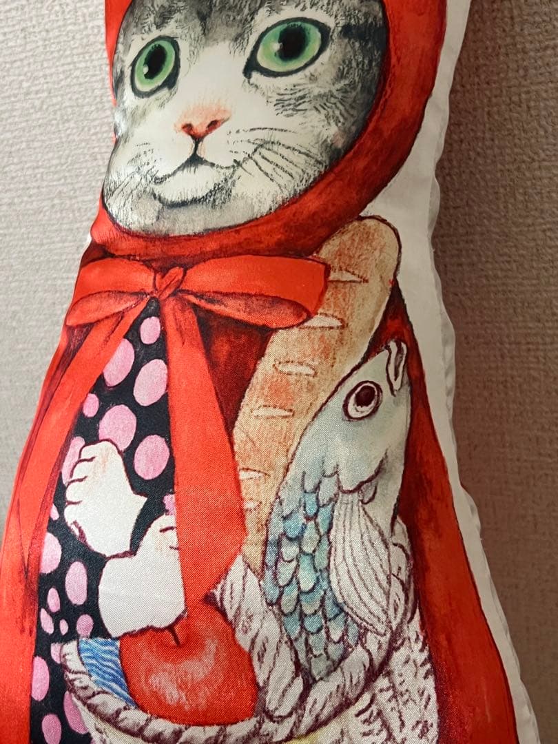 ヒグチユウコ×メラントリックヘムライト オオカミ＆赤ずきんクッション