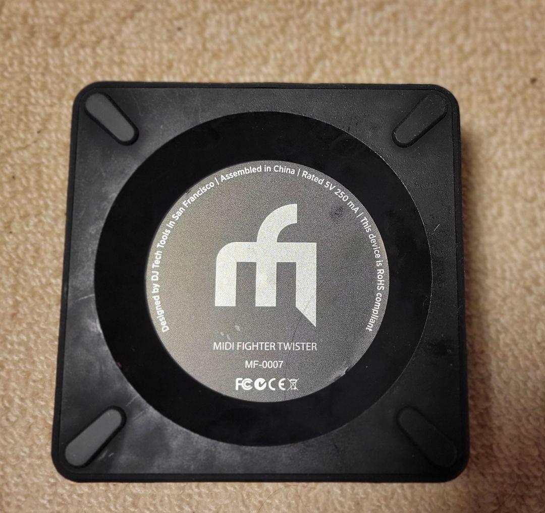 DTM・DAW MIDI FIGHTER TWISTER MF-0007