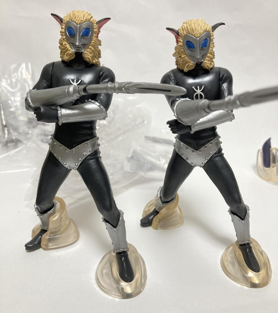 コンプ 】 究極円谷怪獣博覧会 壱 弐セット ゴモラ レッドマン