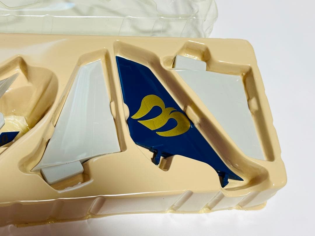 hogan 1/200 マンダリン航空747-400 スナップフィット