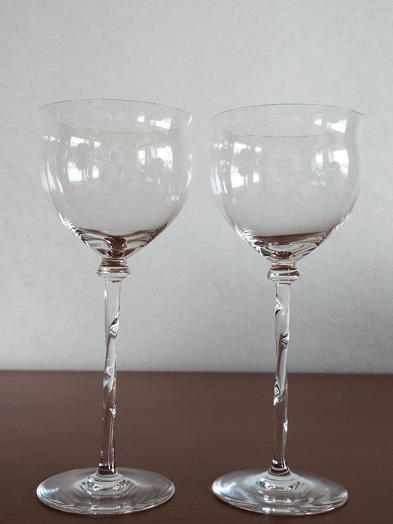ビクトリア　ビンテージイタリア製ツイスト柄 ワイングラス 2個セット